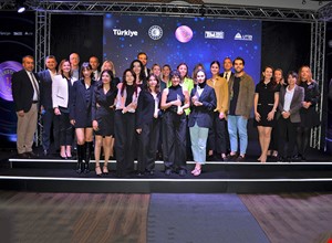 EV TEKSTİLİNİN GENÇ YILDIZLARI BURSA'DA ÖDÜLLENDİRİLDİ